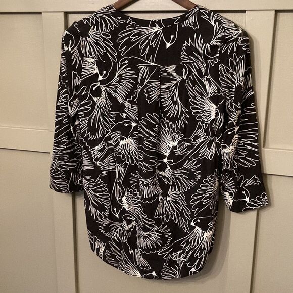 ANTHROPOLOGIE Maeve Black & White Bird Print Pintuck Pleated Button Down Blouse - Picture 9 of 12